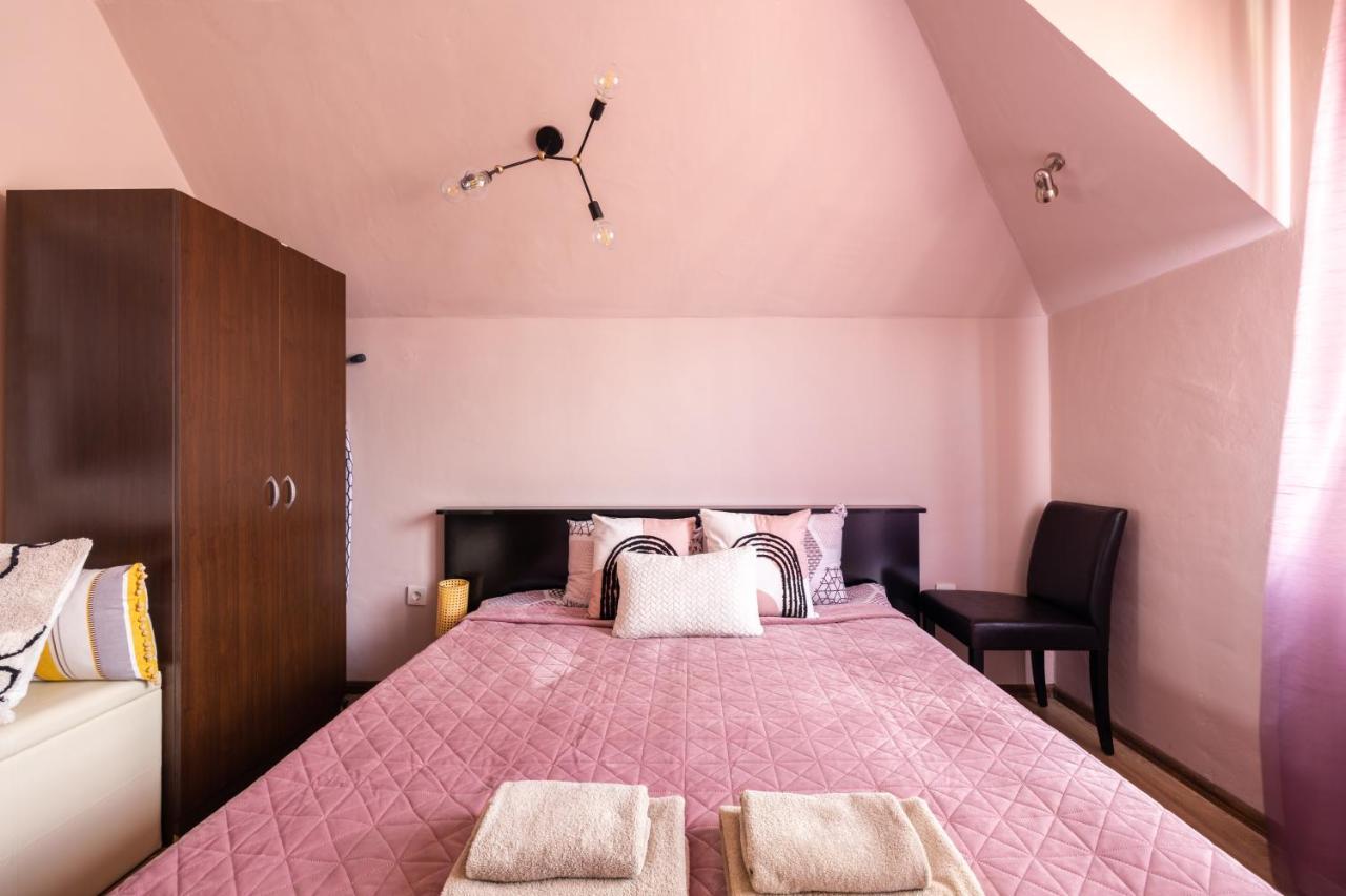 Quiet & Modern Maisonette Warna Exterior foto
